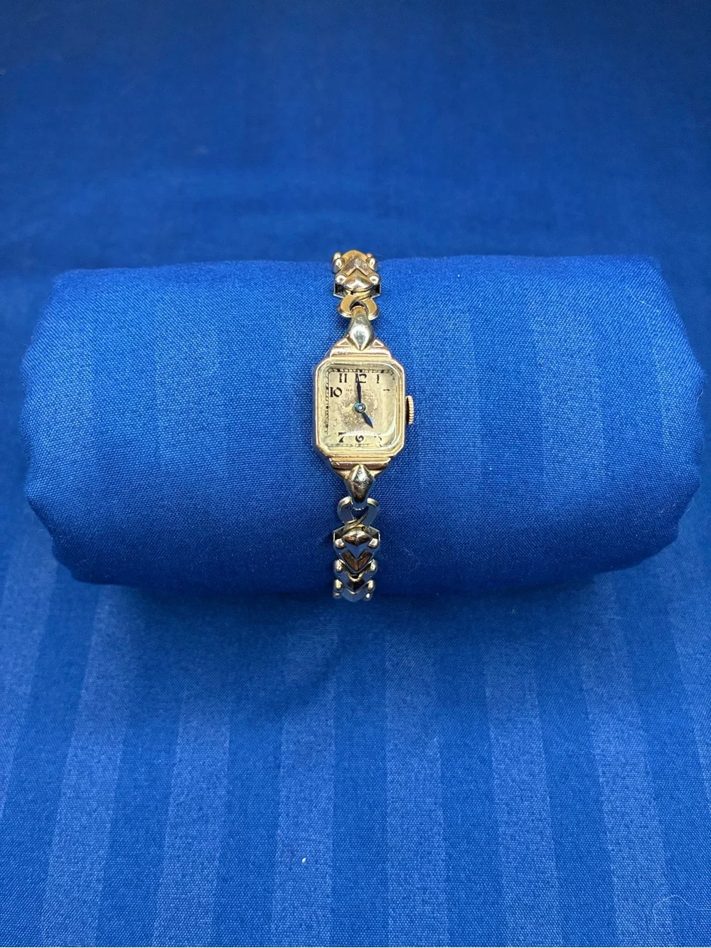 Vintage Hamilton Ladies Rose Gold-Tone Bracelet Watch